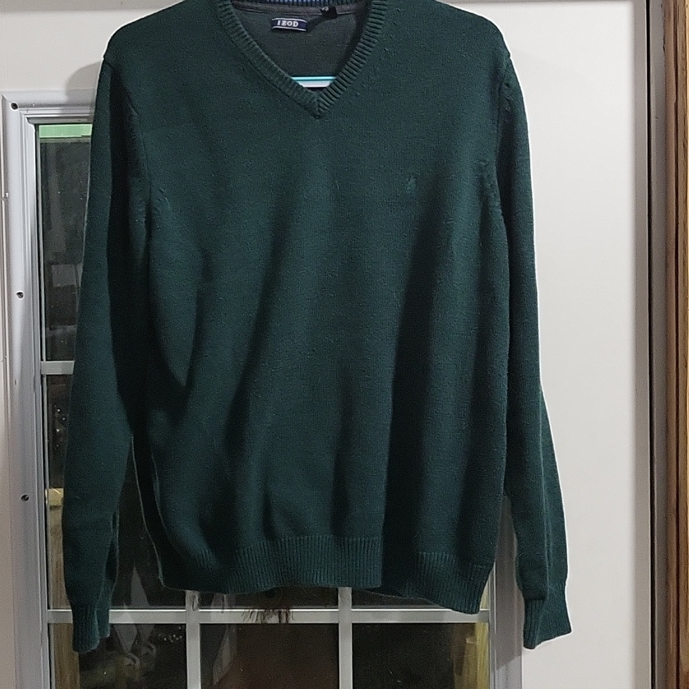 XL Izod Men's V-Neck Sweater